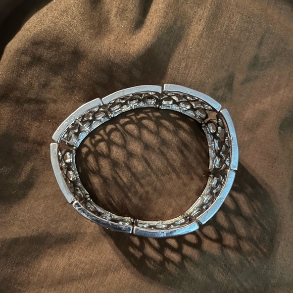 Silver bracelet with rhinestone - Picture 3 of 3